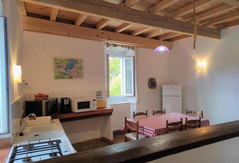 Апартаменты 2 Спальни, Logis Hôtel Restaurant Gîte La Bastide Du Vébron