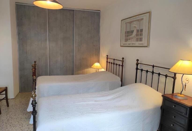 Апартаменты 2 Спальни, Logis Hôtel Restaurant Gîte La Bastide Du Vébron