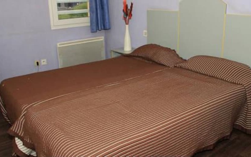 Номер Стандарт Трехместный, Hôtel Motelia