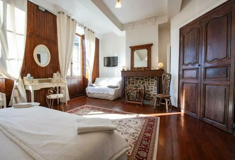コンフォートルーム, B&b Amphitryon
