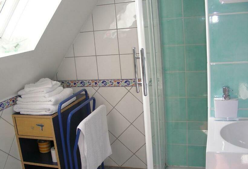 기본룸, A La Maison Du Héron