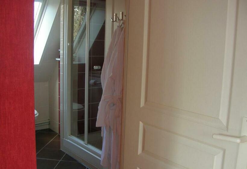 스탠다드 룸, A La Maison Du Héron