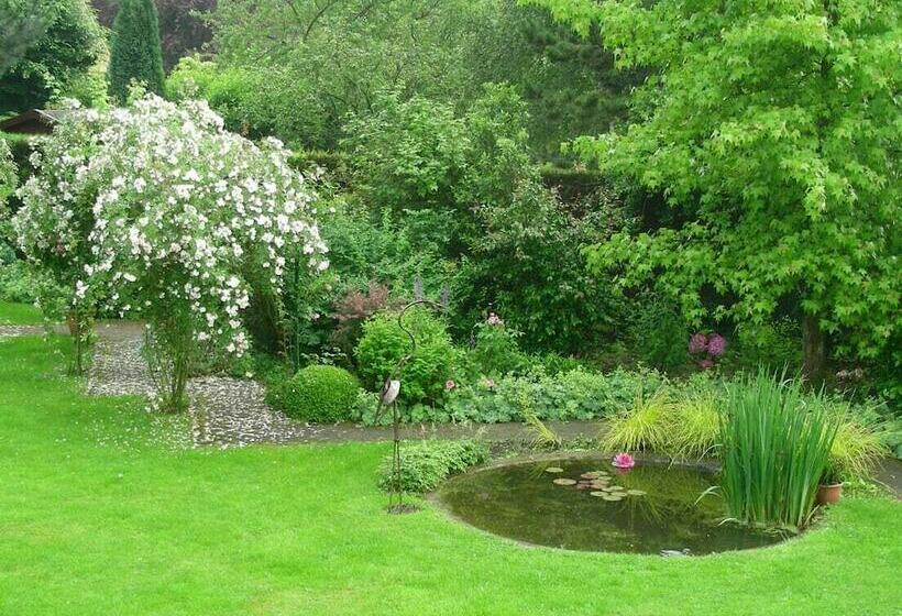 컴포트 룸, A La Maison Du Héron