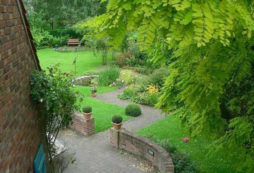 기본룸, A La Maison Du Héron