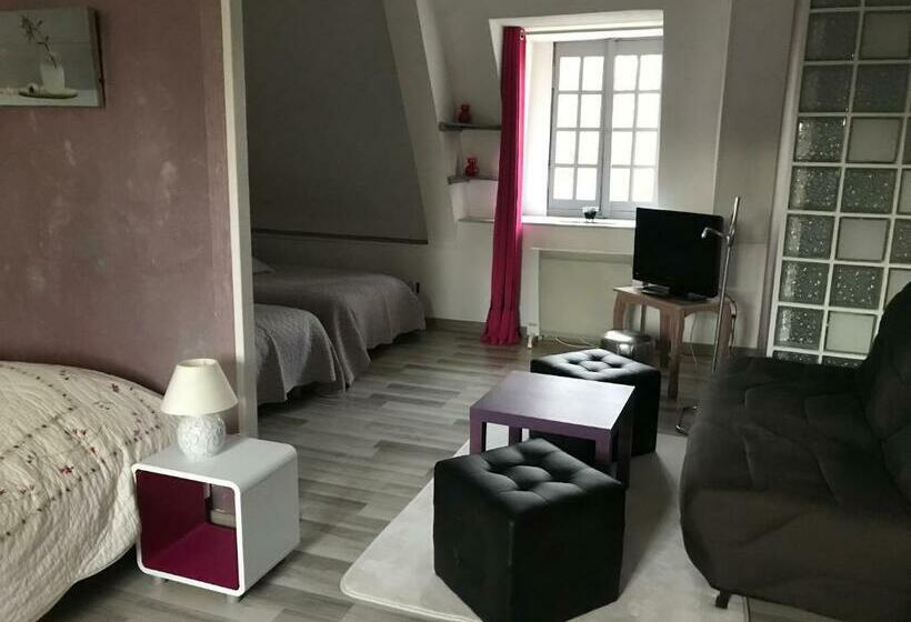 חדר סטנדרט לארבעה, Demeure De Beaulieu