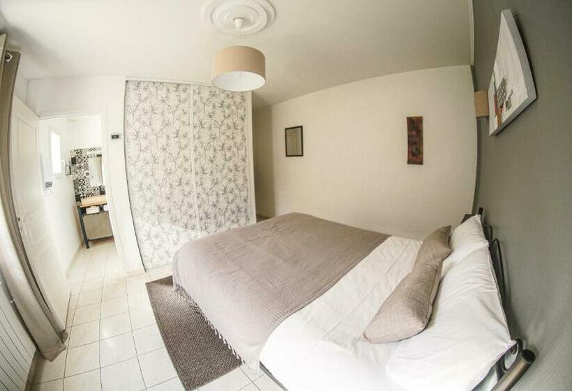 Pokój Standard, La Girouardière