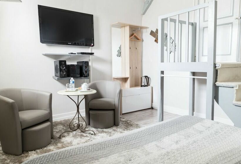 Номер Стандарт, La Villa De La Paix