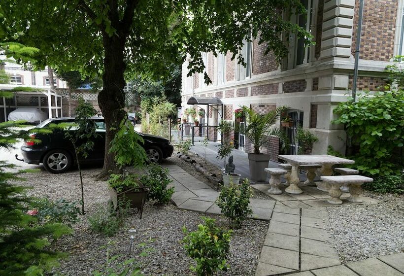 Номер Стандарт, La Villa De La Paix