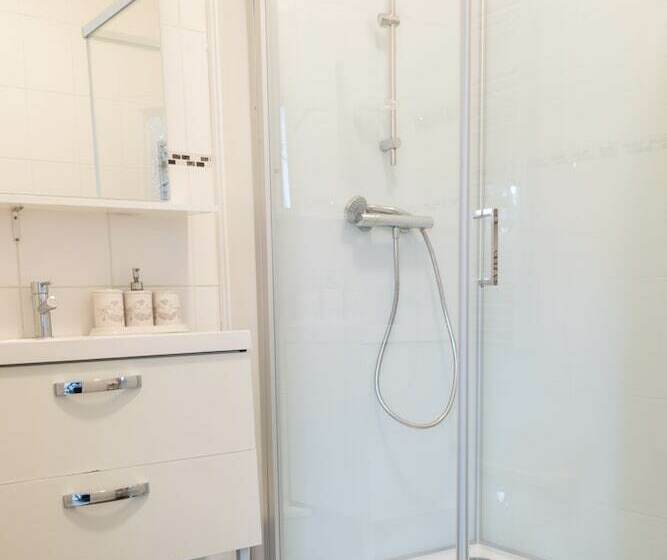 Номер Стандарт, La Villa De La Paix