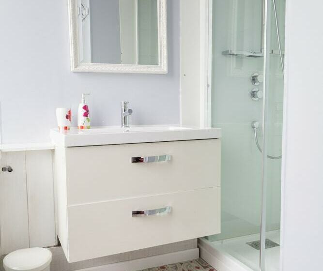 Номер Стандарт, La Villa De La Paix