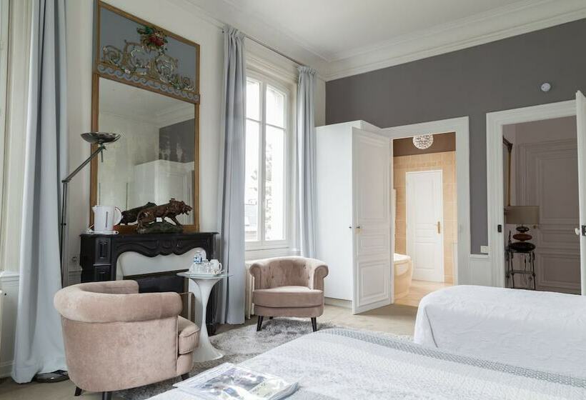 Номер Стандарт, La Villa De La Paix