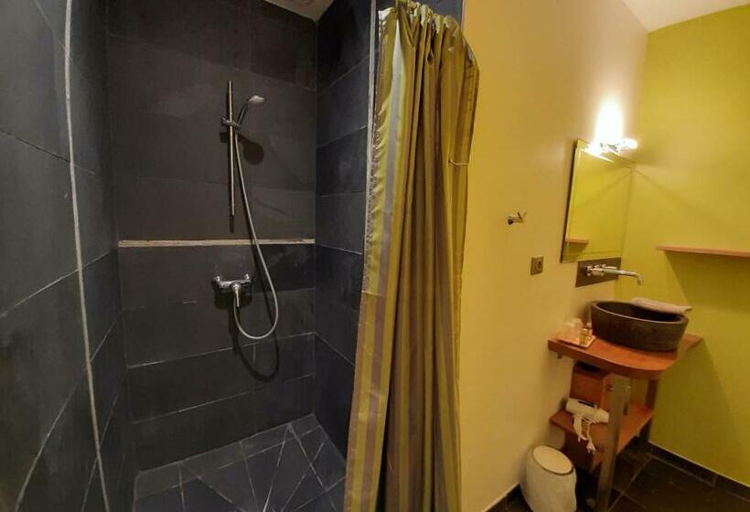 标准间, Le Clos Du Bois Joli