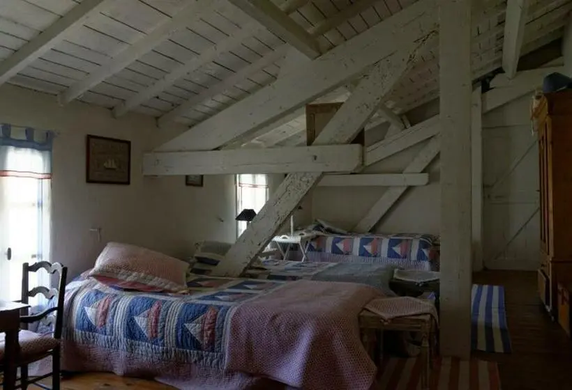 Perhehuone, Le Domaine De Saint Veran