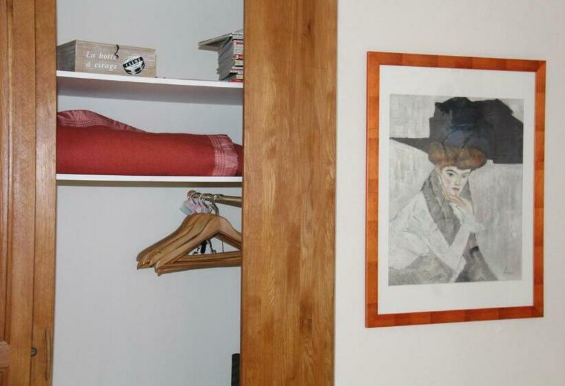 家庭套房, Les Ateliers D'art