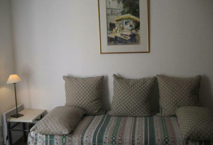 스위트, Maison D Hôtes De L Evêché