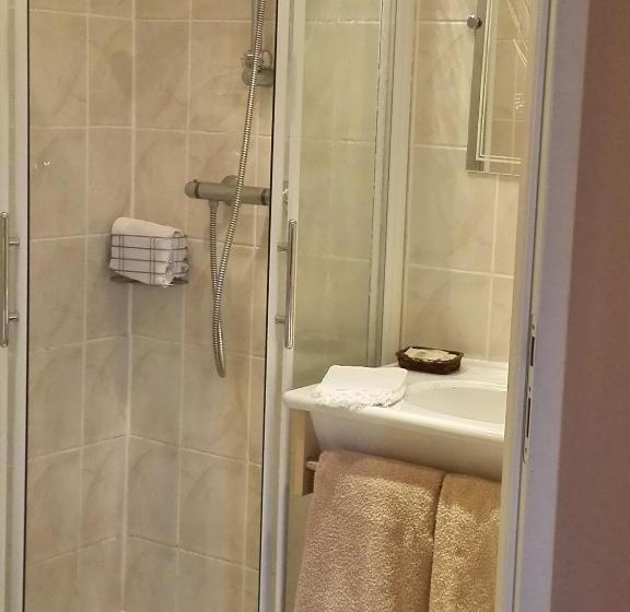 标准间, Auberge Du Grand Chene