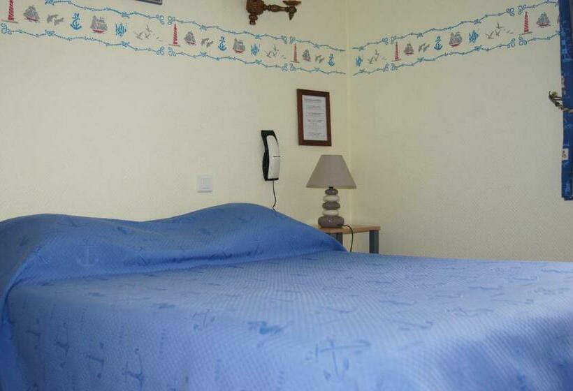 غرفة قياسية, Aux Trois Jean