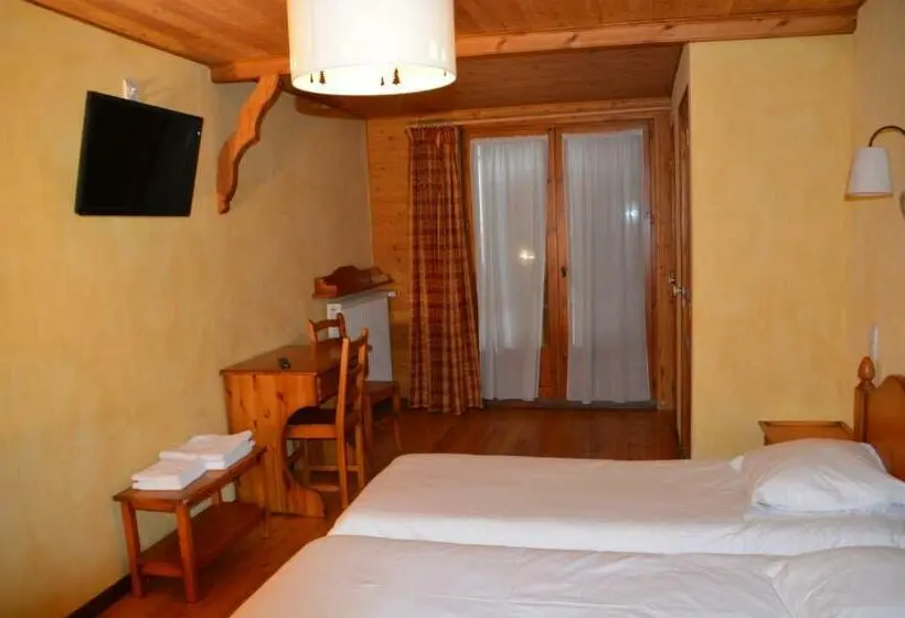Standard-huone, Hôtel Alpis Cottia