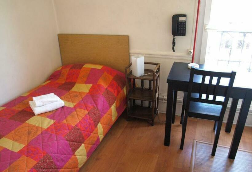 חדר סטנדרד יחיד חדר אמבטיה משותף, Hôtel Chateaubriand