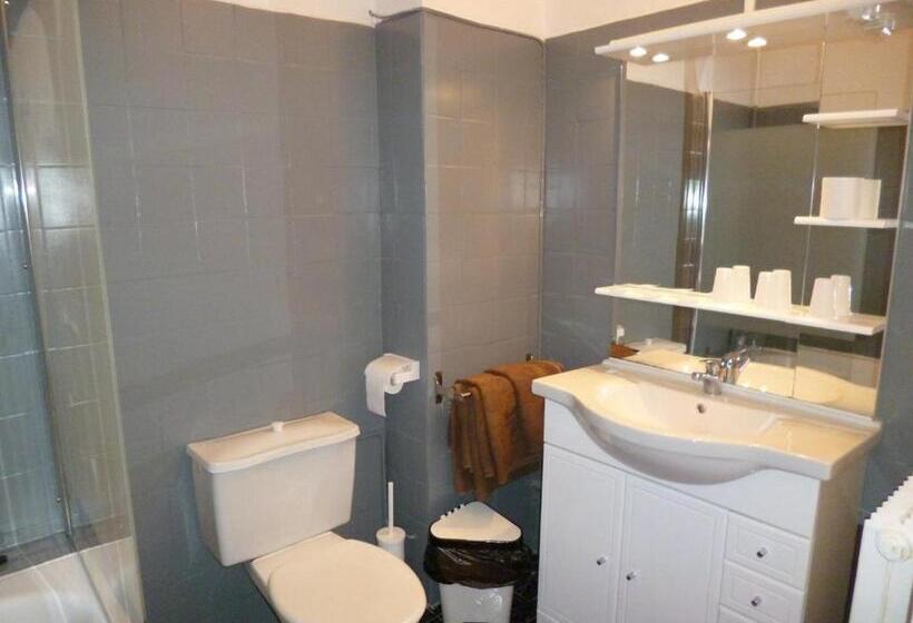 带露台的标准房间, Hôtel Le Calypso