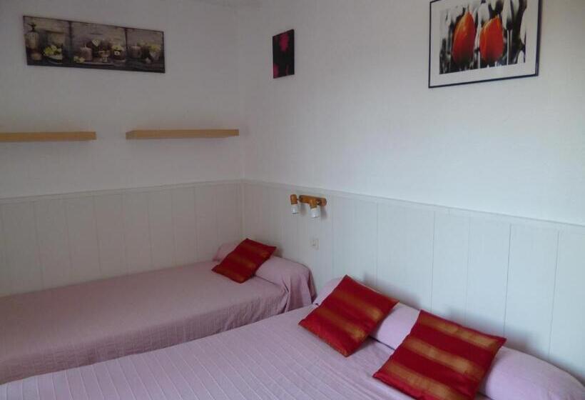 带露台的标准房间, Hôtel Le Calypso