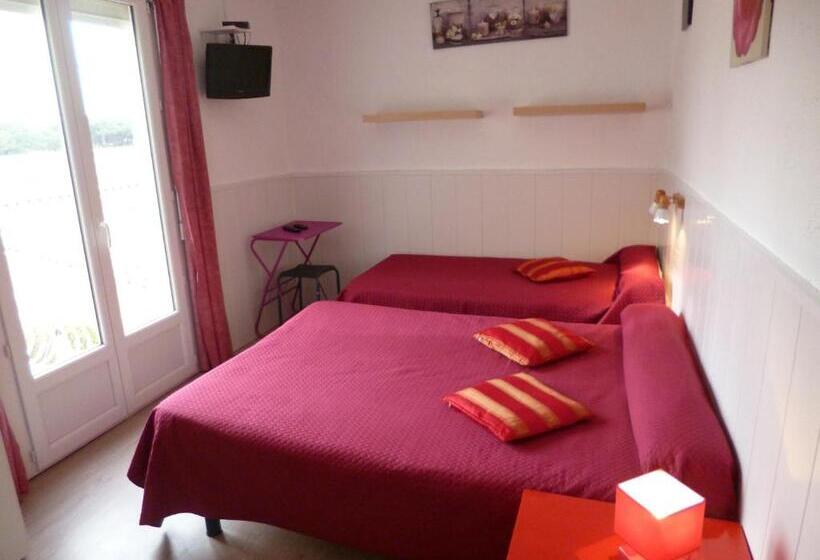 Номер Стандарт с Террасой, Hôtel Le Calypso