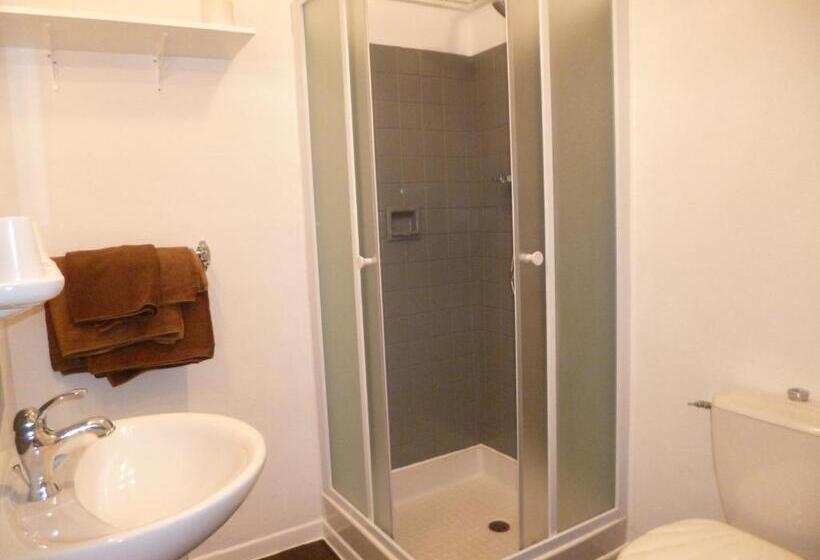 标准三人间, Hôtel Le Calypso