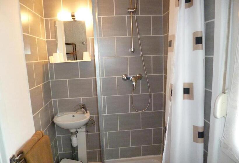 带共用浴室的标准房间, Hôtel Le Calypso