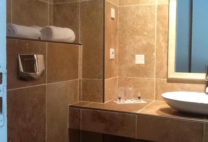 Quarto Estandar com Vistas, Hôtel Les Deux Lions