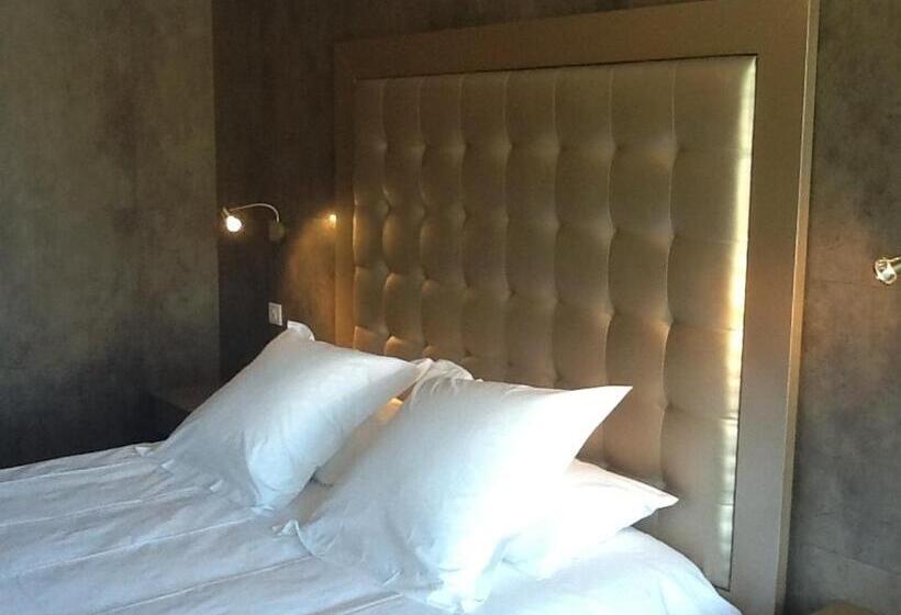 Quarto Estandar com Sacada, Hôtel Les Deux Lions