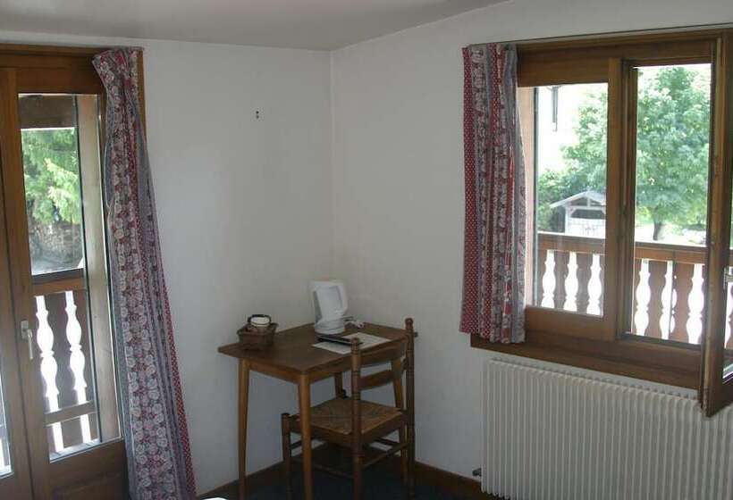 Номер Стандарт Трехместный, Hôtel Les Dômes De Miage