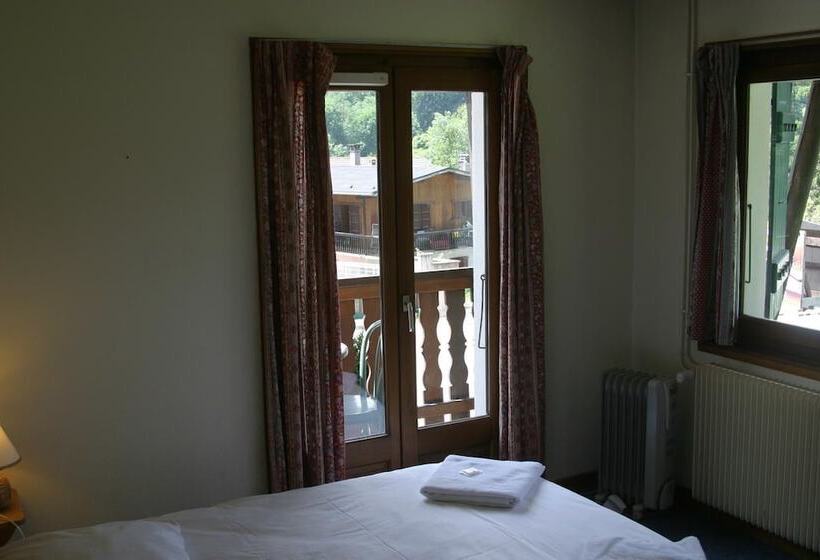 Четырехместный Номер Стандарт, Hôtel Les Dômes De Miage