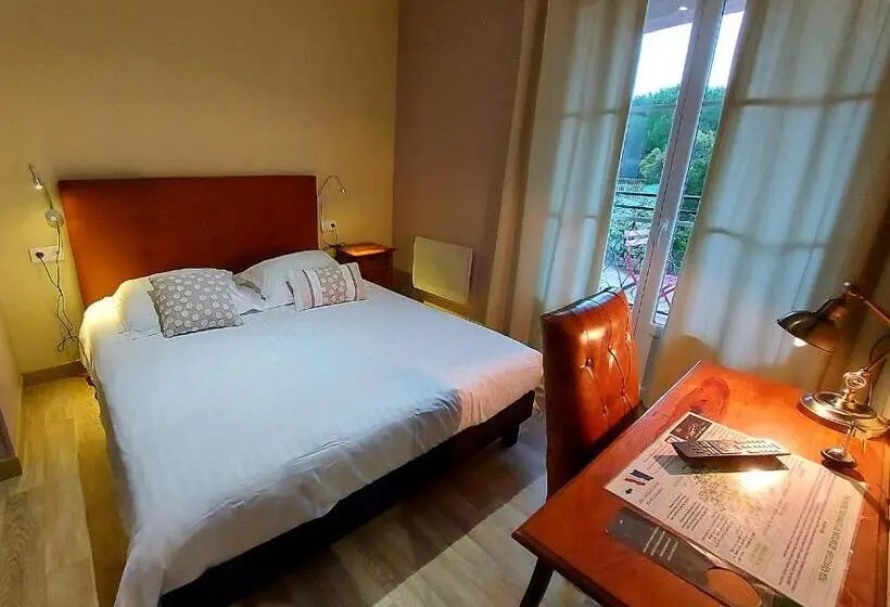 Classic room with balcony, Hôtel Les Hauts De Mourèze