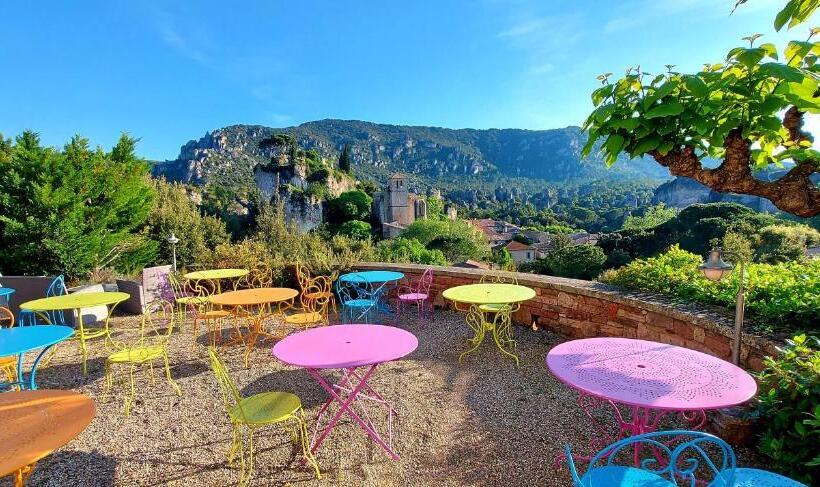 غرفة قياسية مطلّة علي حمام السباحة, Hôtel Les Hauts De Mourèze