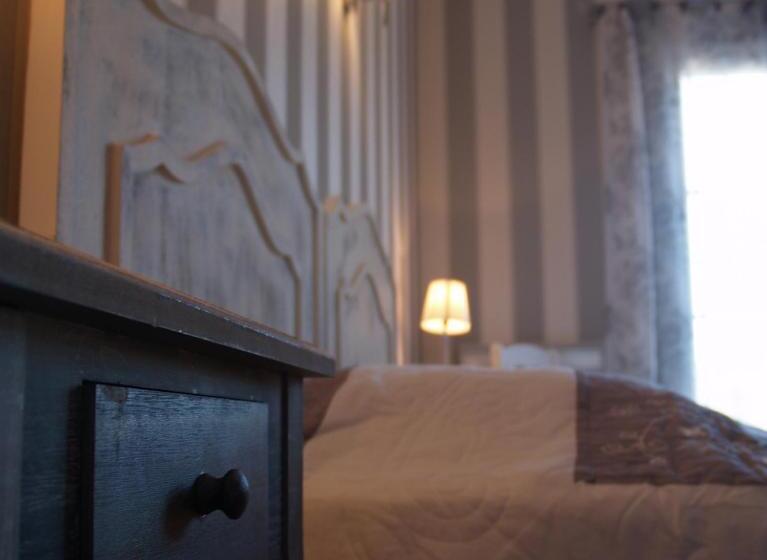 غرفة قياسية مطلّة علي الحديقة, Hôtel Les Hauts De Mourèze