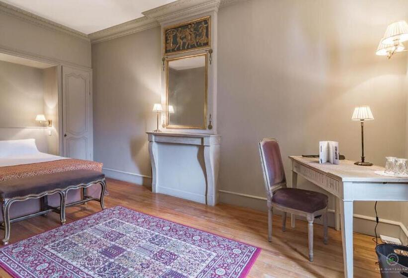 جناح جونيور مزوَّد بشرفة, Hôtel Restaurant Spa Le Sauvage