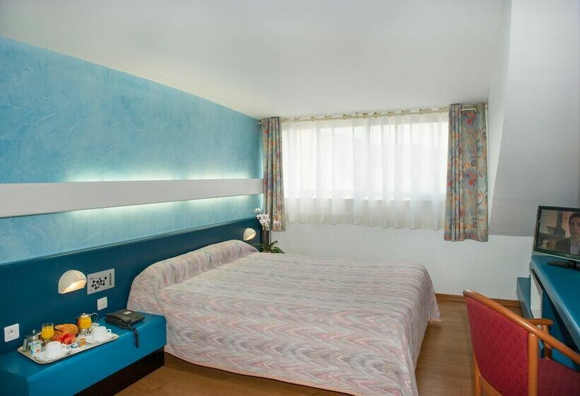 חדר קומפורט, Hôtel Urbain V