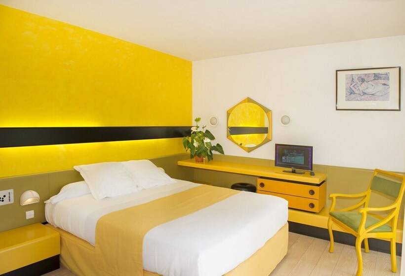 חדר קומפורט, Hôtel Urbain V