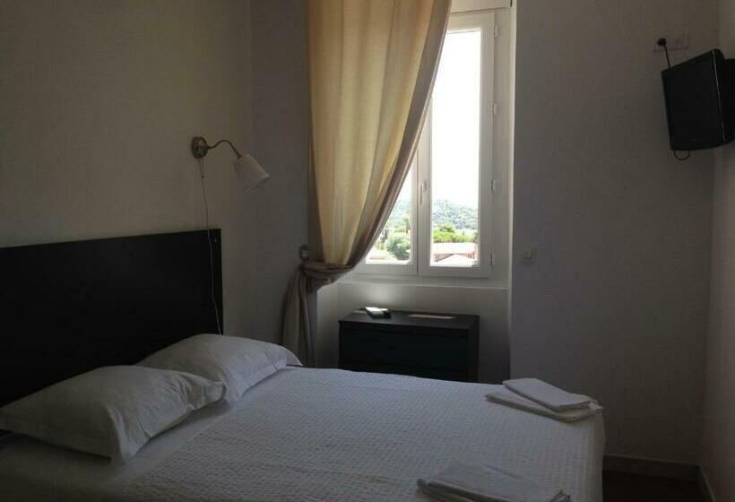 オーシャンビュースタンダードルーム, La Cigale