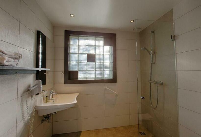 جناح, Restaurant Des Vosges