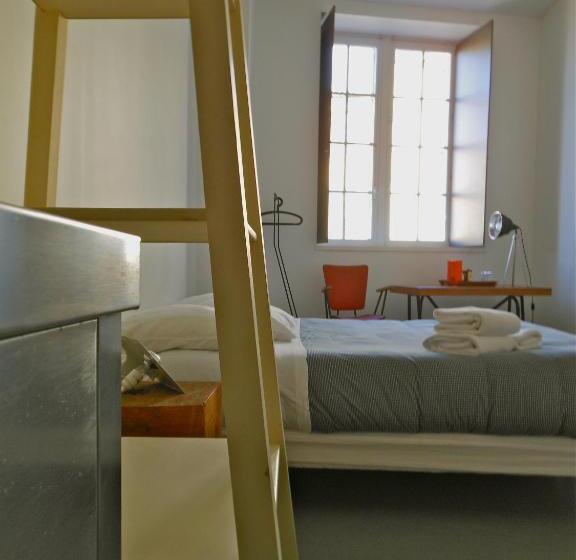 اتاق استاندارد, B&b Bloc G