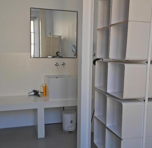 اتاق استاندارد, B&b Bloc G