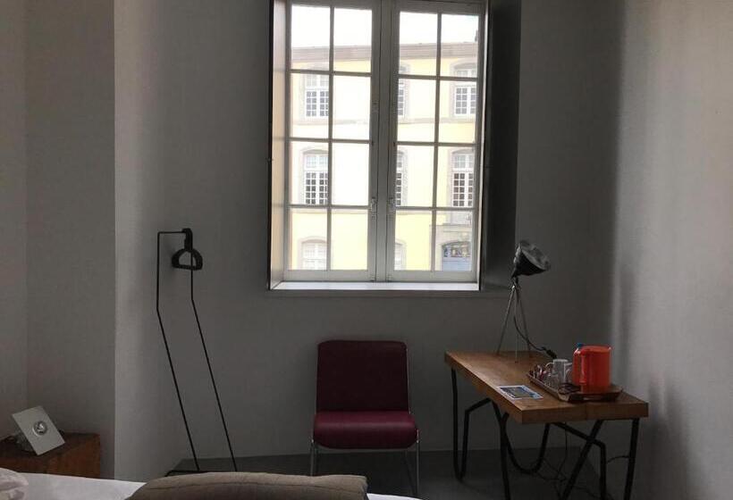 اتاق استاندارد, B&b Bloc G