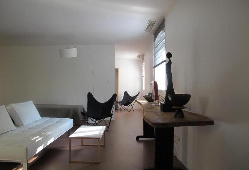 آپارتمان 1 خوابه, B&b Bloc G