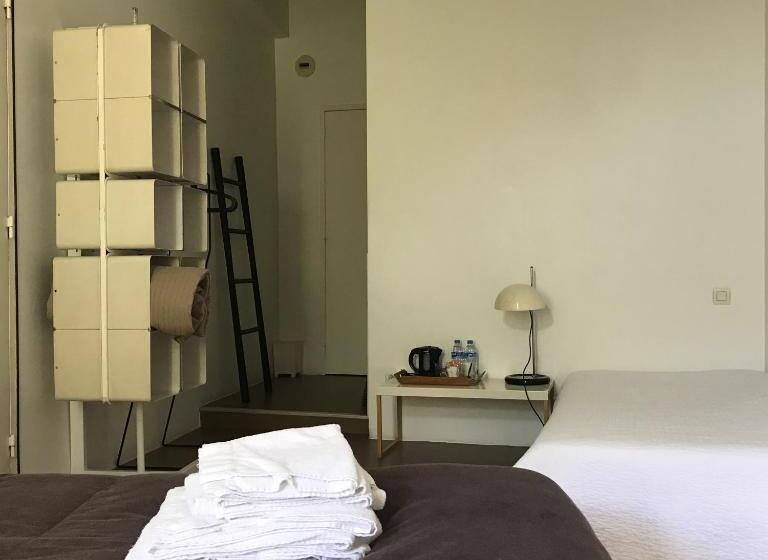 اتاق استاندارد, B&b Bloc G