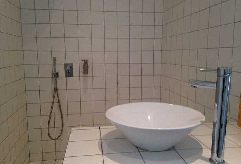 اتاق استاندارد, B&b Bloc G