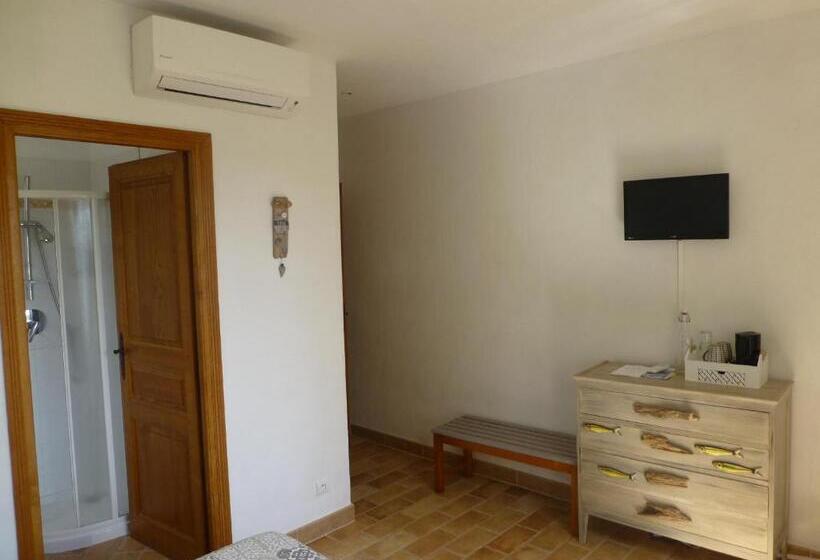 חדר סטנדרט עם טרסה, Chambre D Hôtes La Bastide Des Eucalyptus