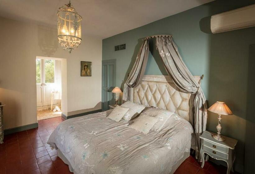 スイート, Château Le Bouïs