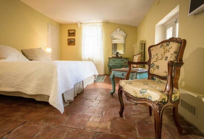 パークビューのデラックスルーム, Château Le Bouïs