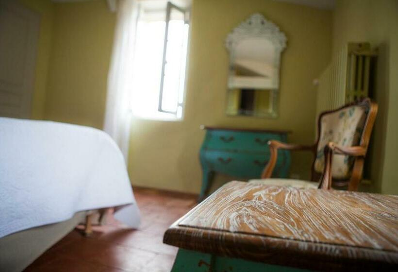 パークビューのデラックスルーム, Château Le Bouïs